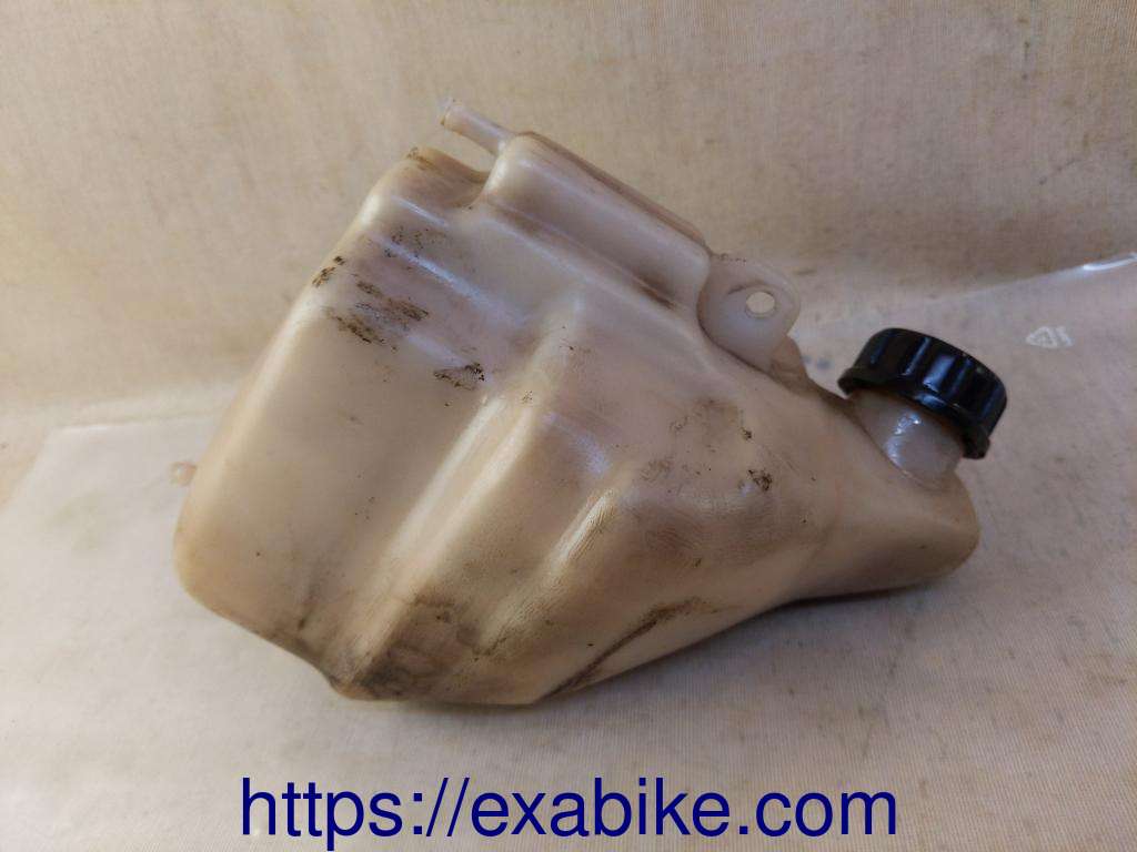 expansion tank Kawasaki GPZ 750 - photo 2