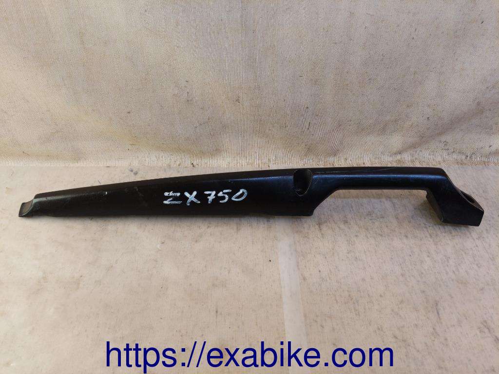 barre latérale Kawasaki GPZ 750 - photo 1