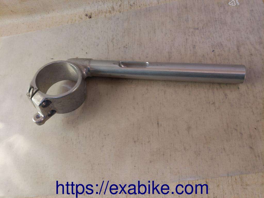 handlebar, right Voir la photo ou référence modele a identifier - photo 1