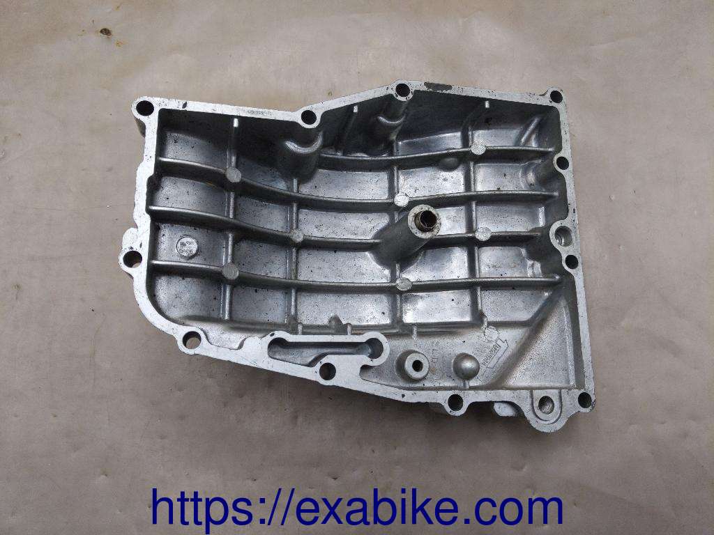 engine cowl, upper Yamaha TDM 850 - photo 2