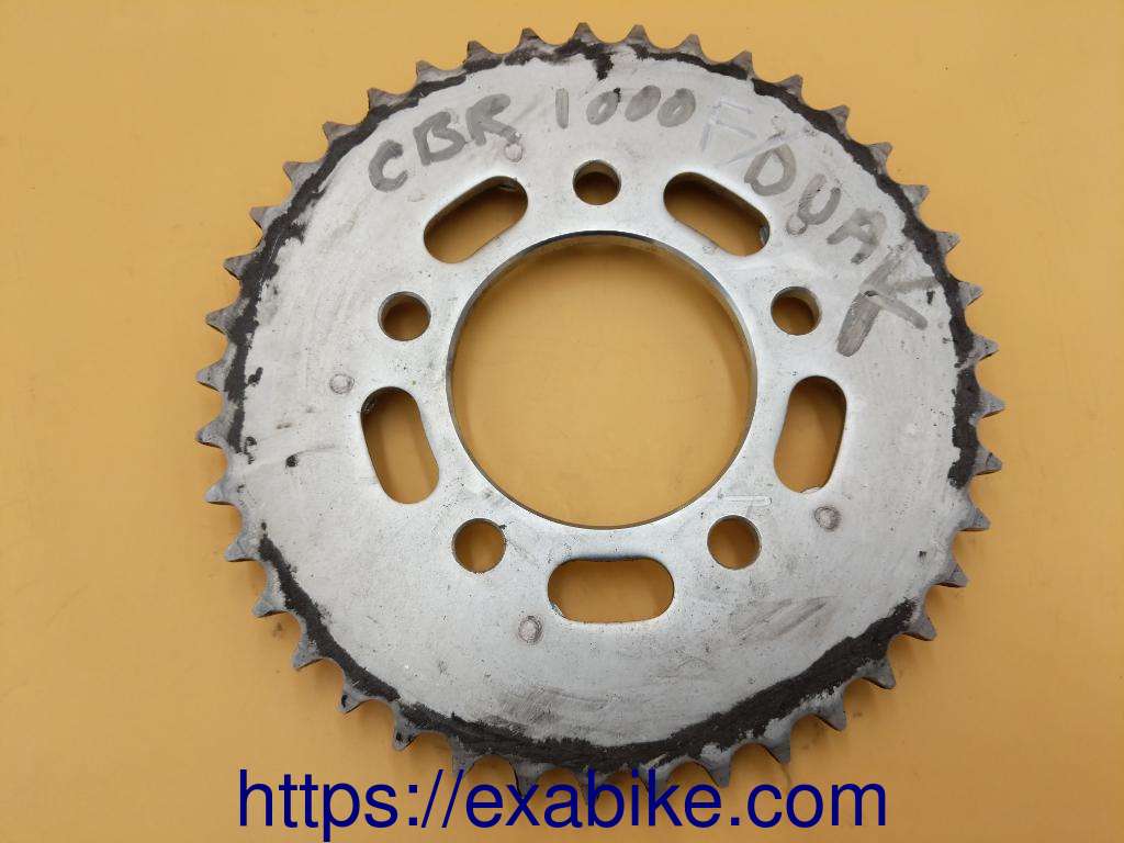 rear sprocket Honda CBR1000F - photo 1