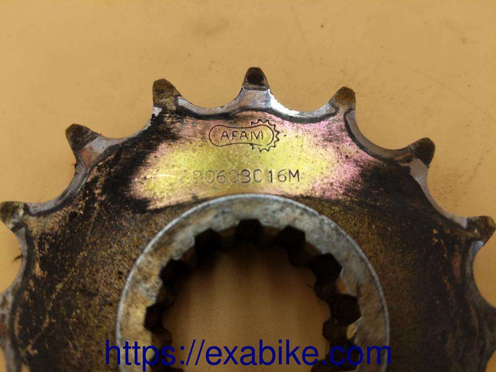 pignon de sortie de boite Honda VFR 750 - photo 2