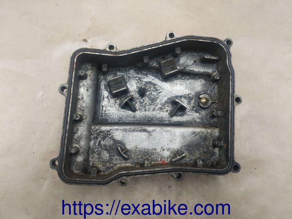 oil pan Honda VF750F - photo 2