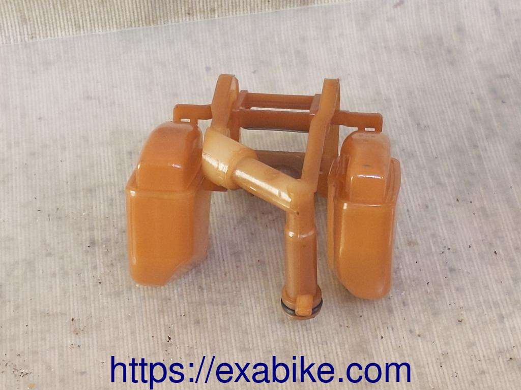 carburetor float Suzuki GSXR 1100 - photo 1