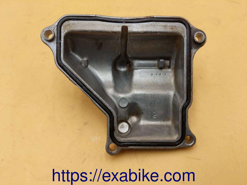carburetor float chamber Honda VF 400 F - photo 2