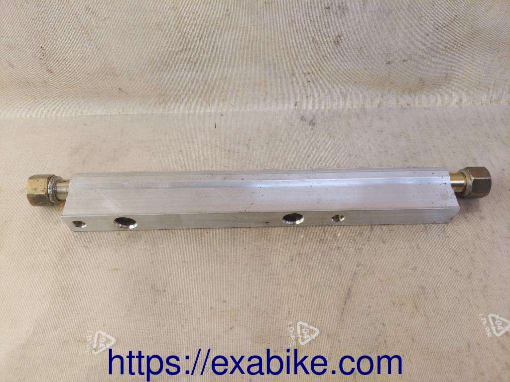 throttle body part Honda VFR 800 - photo 1