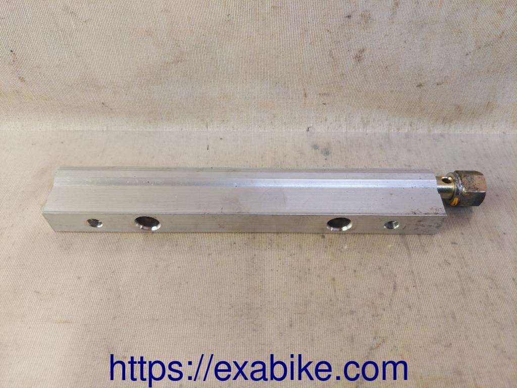 throttle body part Honda VFR 800 - photo 2