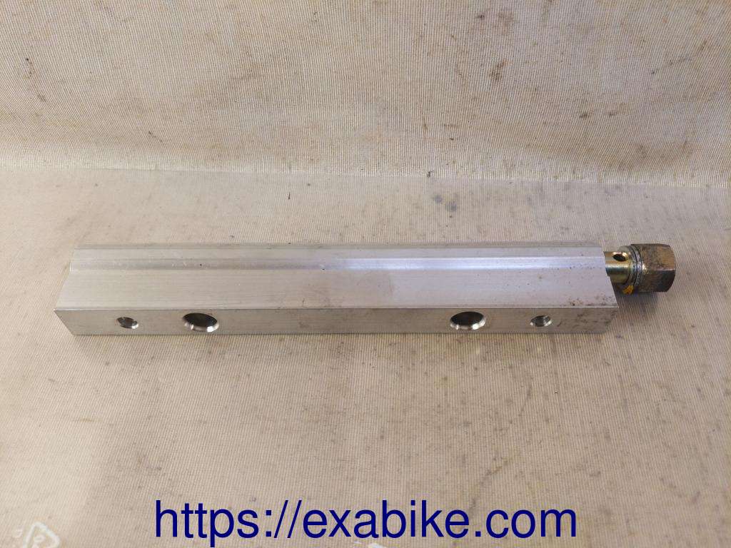 throttle body part Honda VFR 800 - photo 1