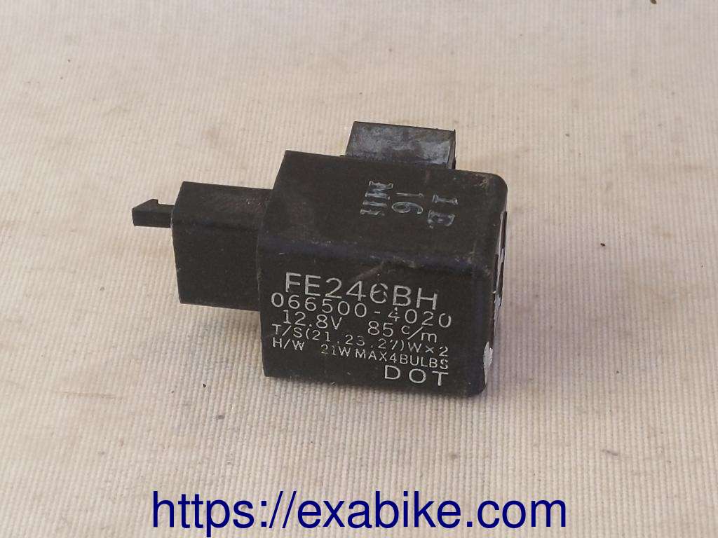 relais des clignotants Kawasaki ZXR 636 - photo 1