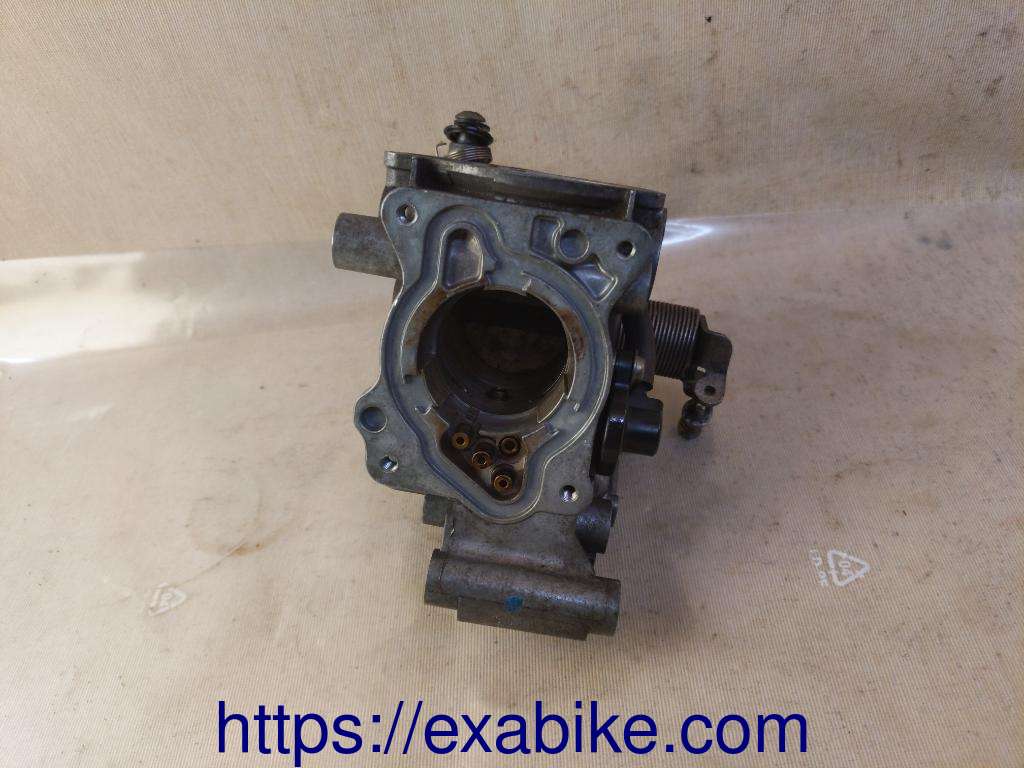 carburetor body, rear right Honda VFR 750 - photo 1