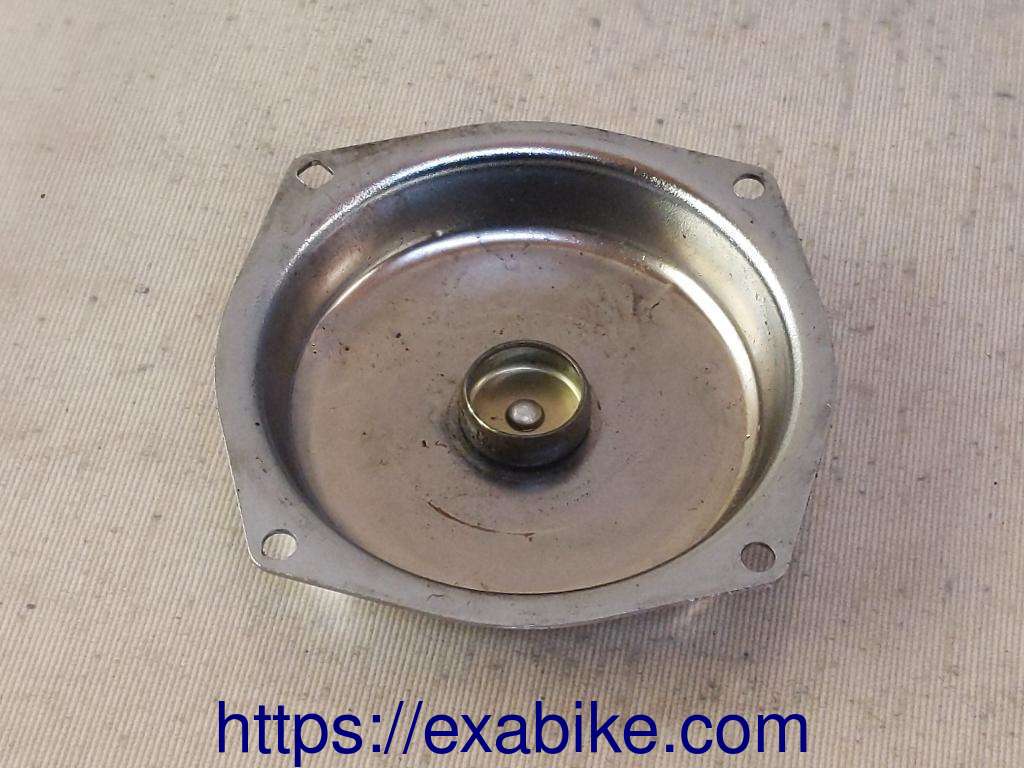 carburetor top cap Honda CB250T - photo 2