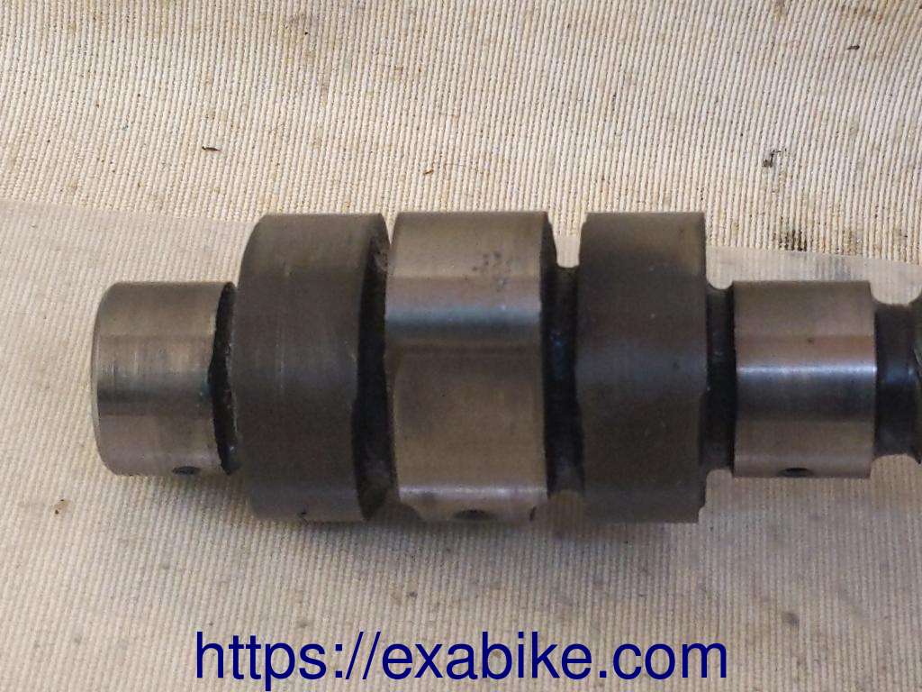 camshaft, front Honda VT500E - photo 3