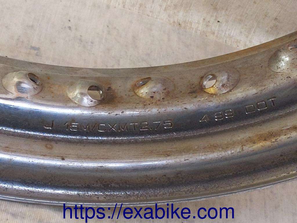 rear wheel rim Honda VT 125 Shadow - photo 2