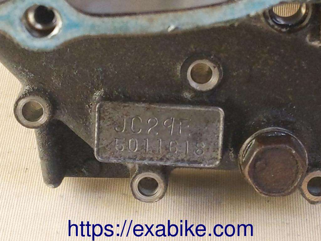 crankcase, left Honda VT 125 Shadow - photo 2