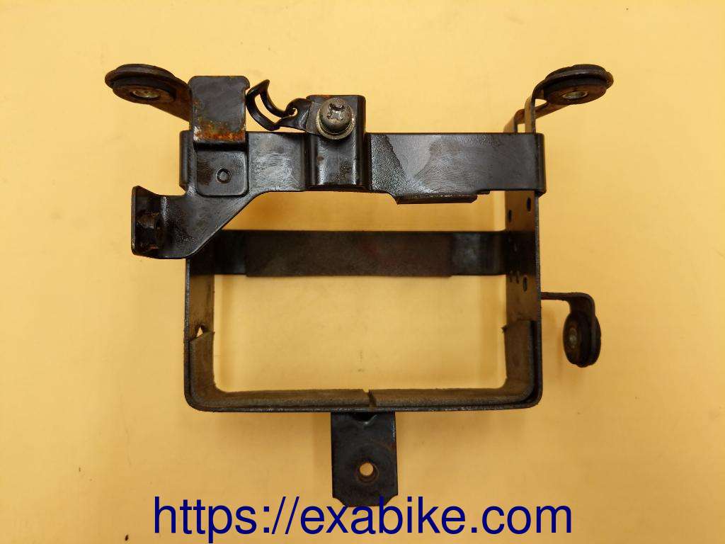 battery box Suzuki DR 600 - photo 1