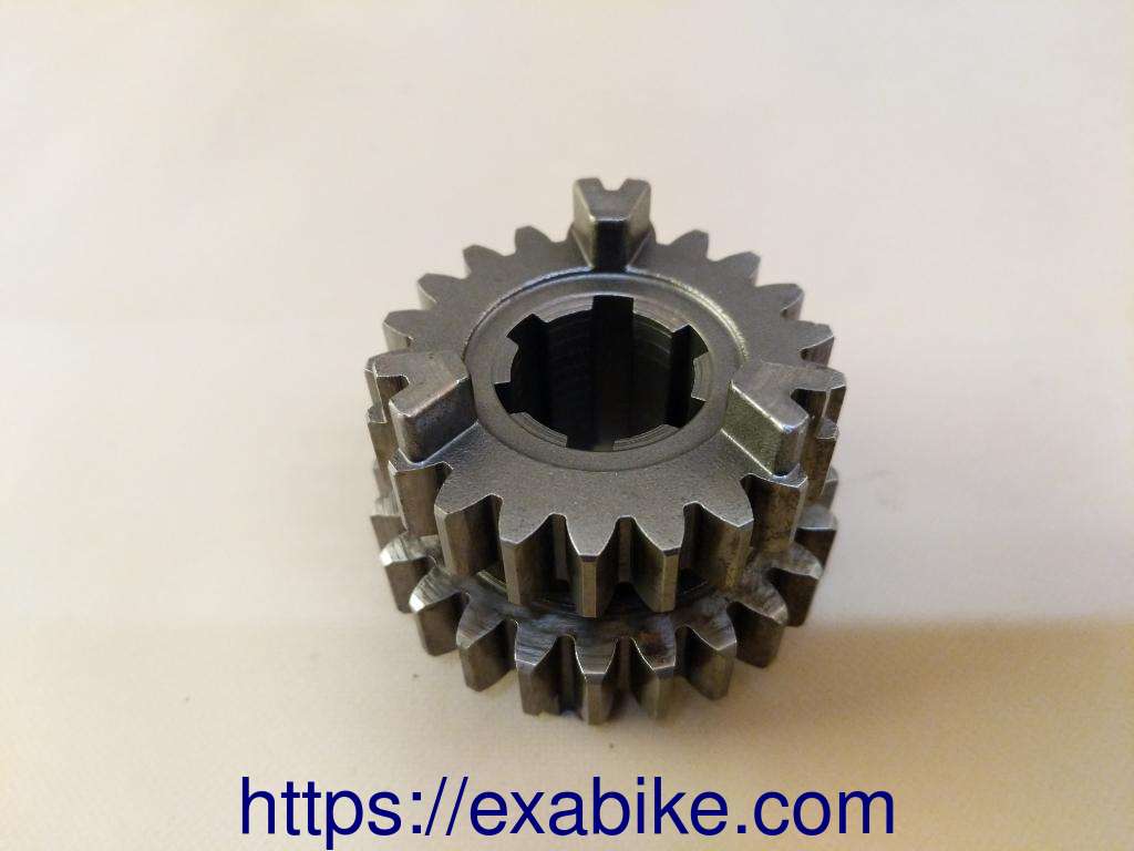 pignon de boite à vitesses Kawasaki Z 400 F - photo 1
