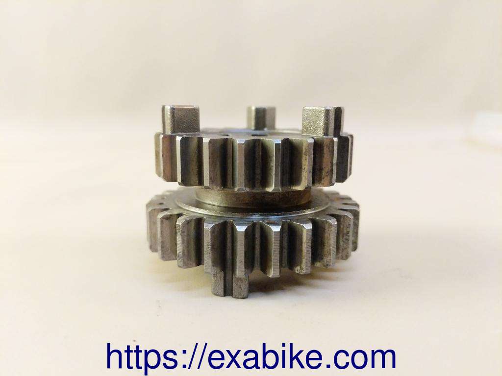 pignon de boite à vitesses Kawasaki Z 400 F - photo 2