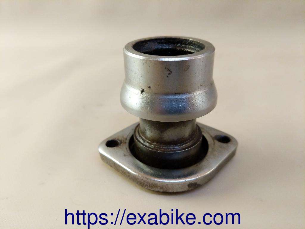 rear exhaust pipe Yamaha XZ 550 - photo 1