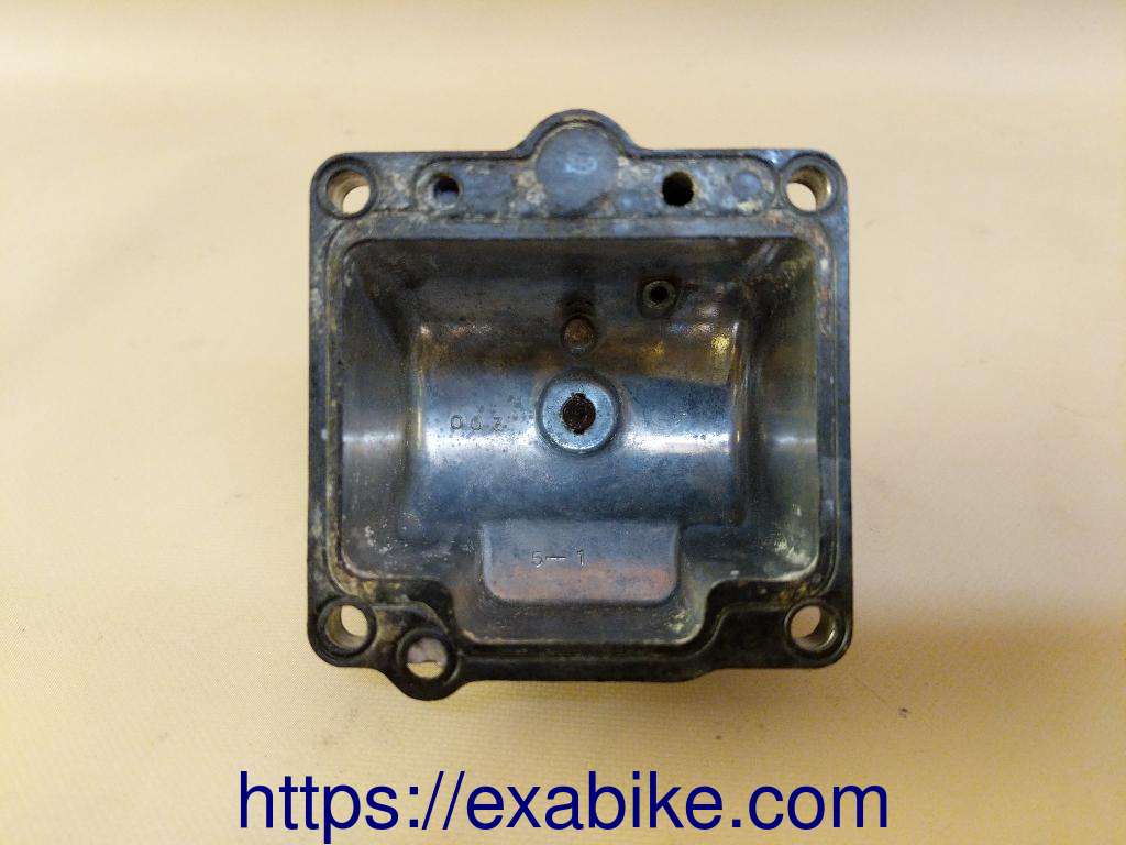 carburetor float chamber Suzuki GS650E - photo 3