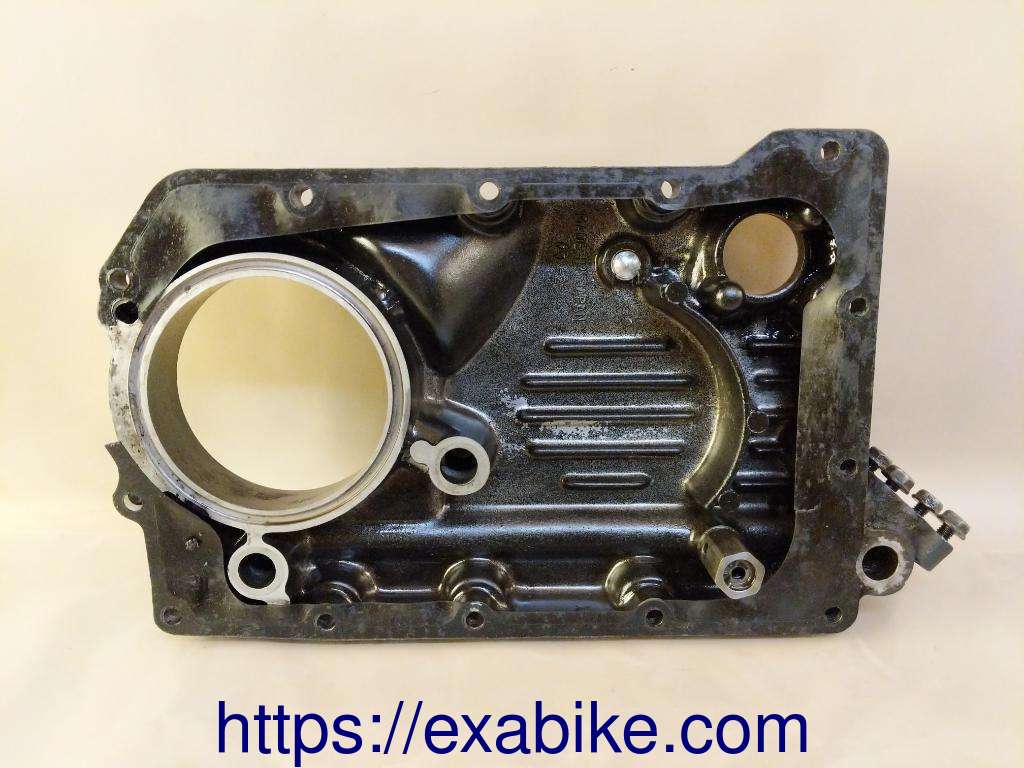 carter d'huile Kawasaki GPZ 550 - photo 2
