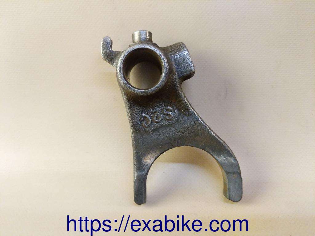gearshift fork, center Honda CBR1000F - photo 1