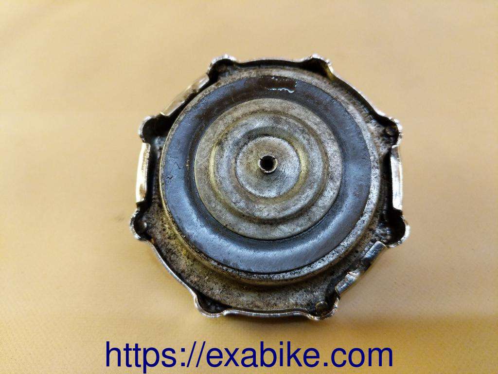 fuel tank cap Voir la photo ou référence modele a identifier - photo 2