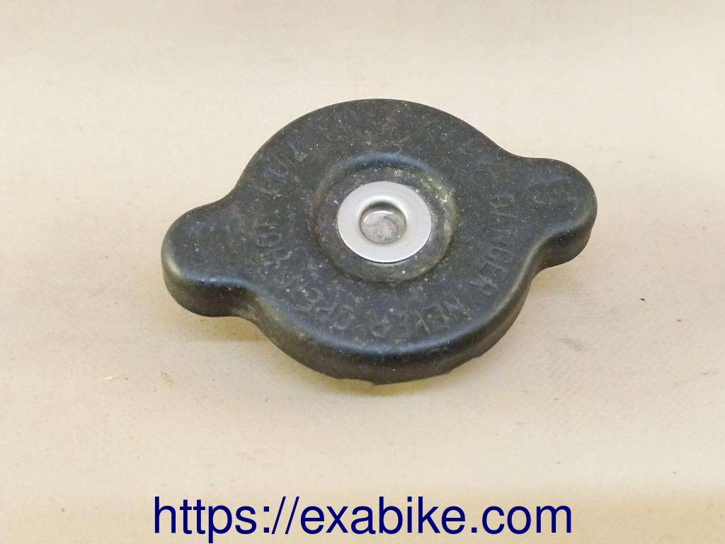 radiator cap Honda VFR 750 - photo 1