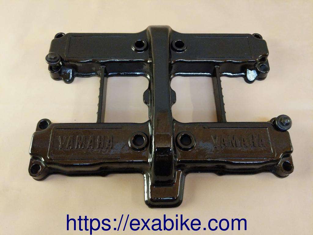 cylinder head cover Yamaha XJ 600 - photo 1