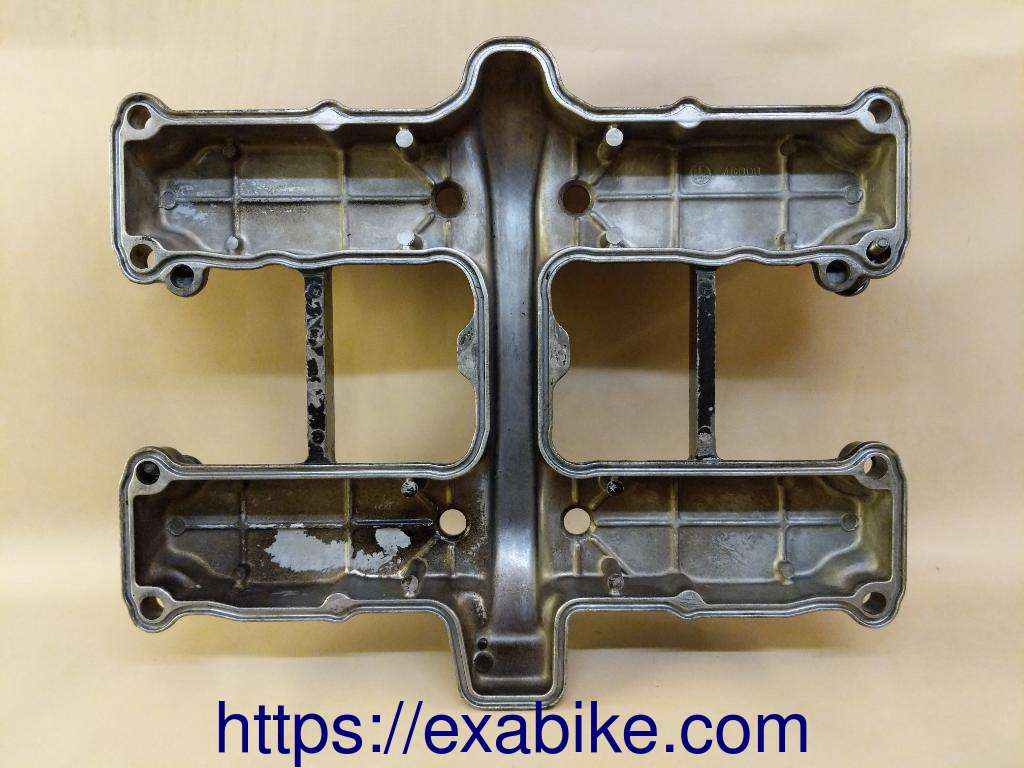 cylinder head cover Yamaha XJ 600 - photo 2