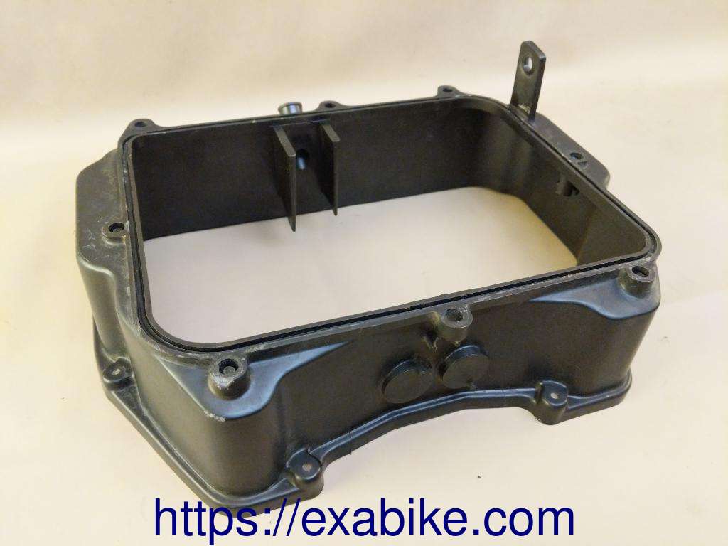 air cleaner case Honda VFR 750 - photo 1