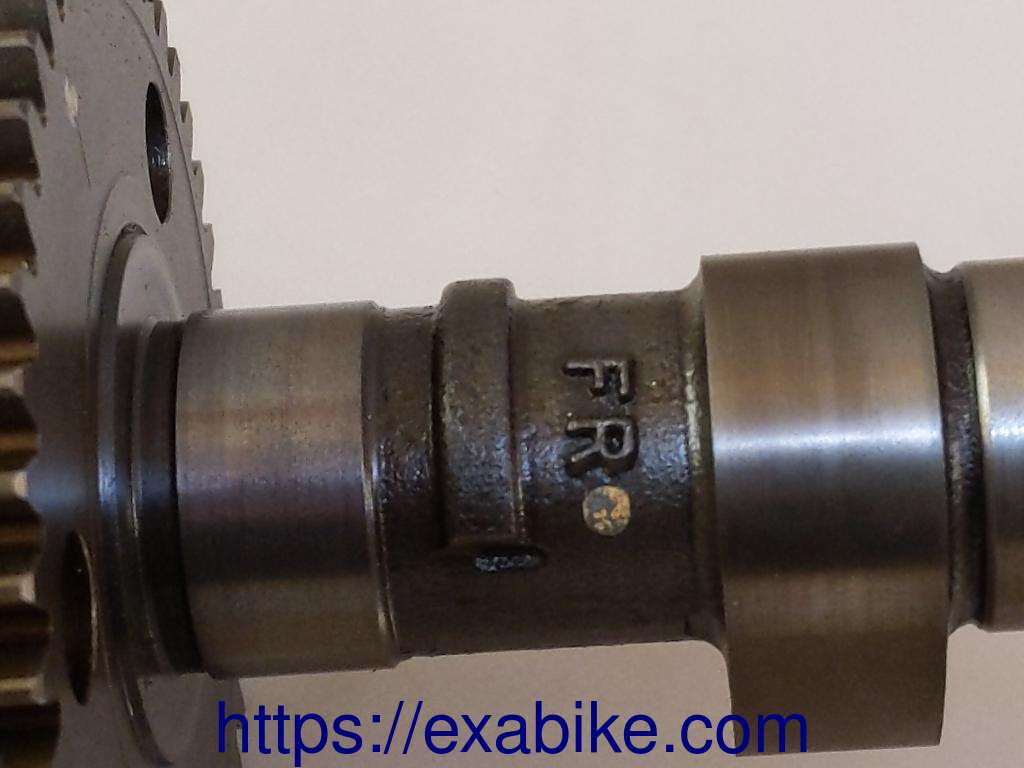 camshaft, front exhaust Honda VFR 750 - photo 3