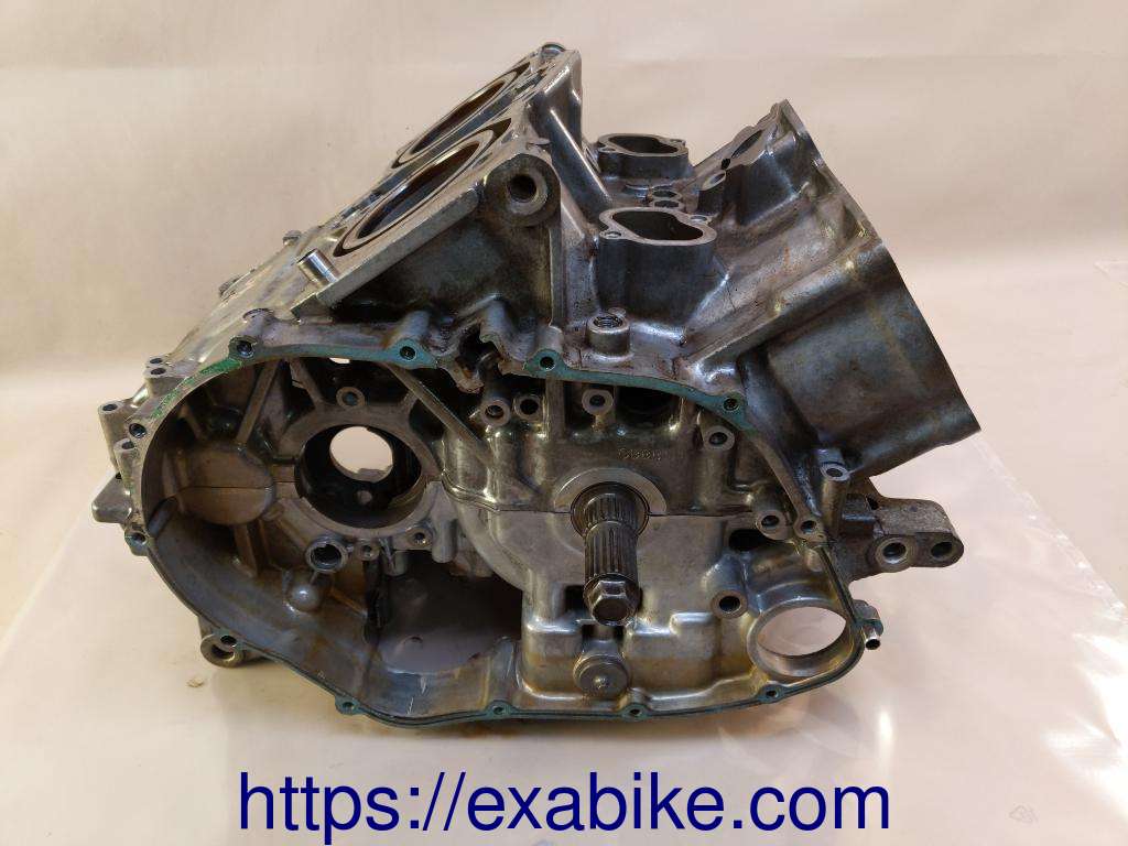 crankcase Honda VFR 750 - photo 1
