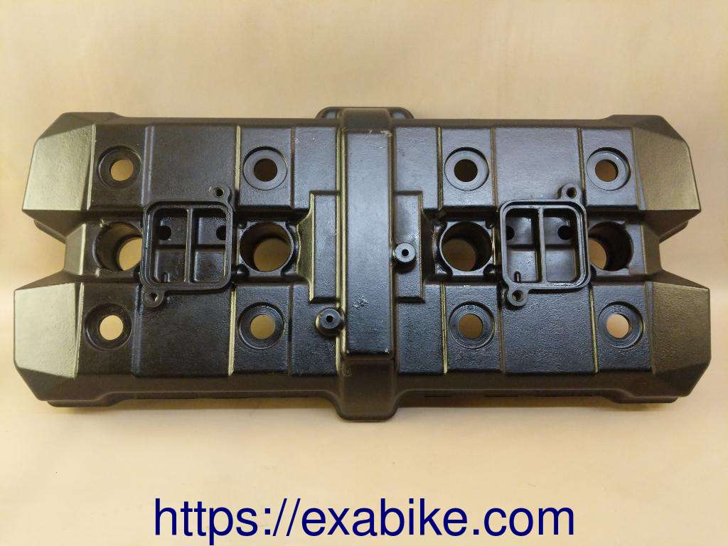 cylinder head cover Suzuki 1250 GSX - photo 1