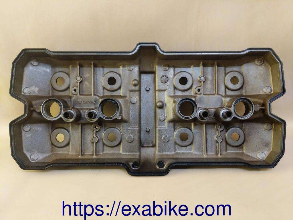cylinder head cover Suzuki 1250 GSX - photo 2
