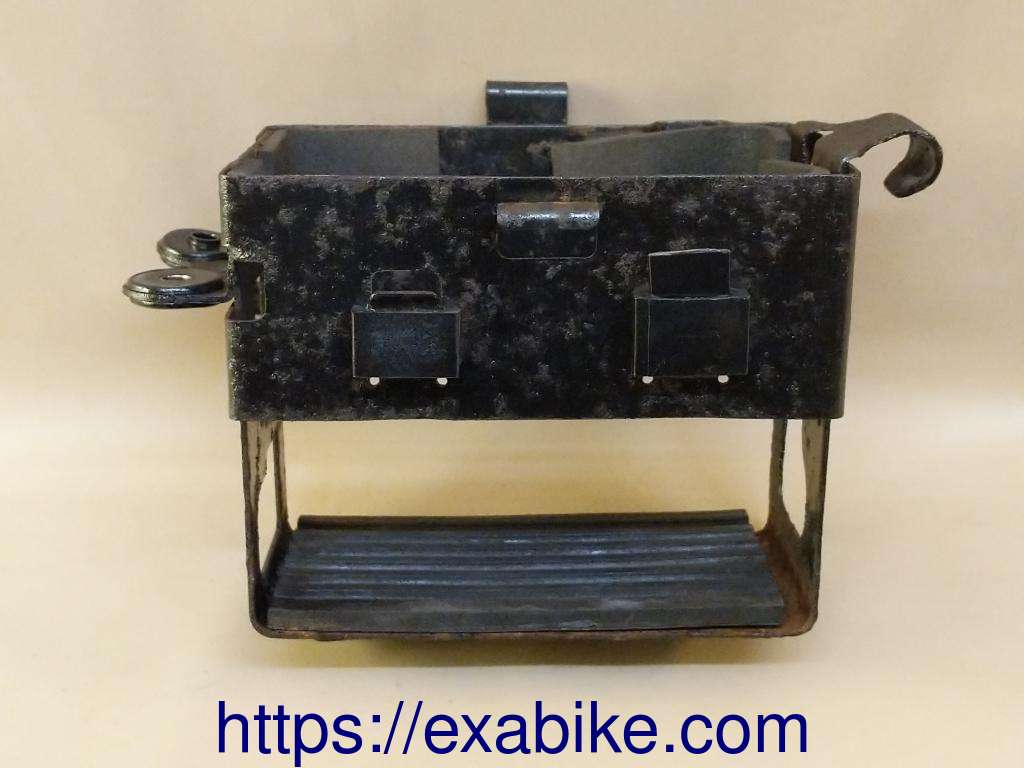 battery box SUZUKI GS1100G - photo 1