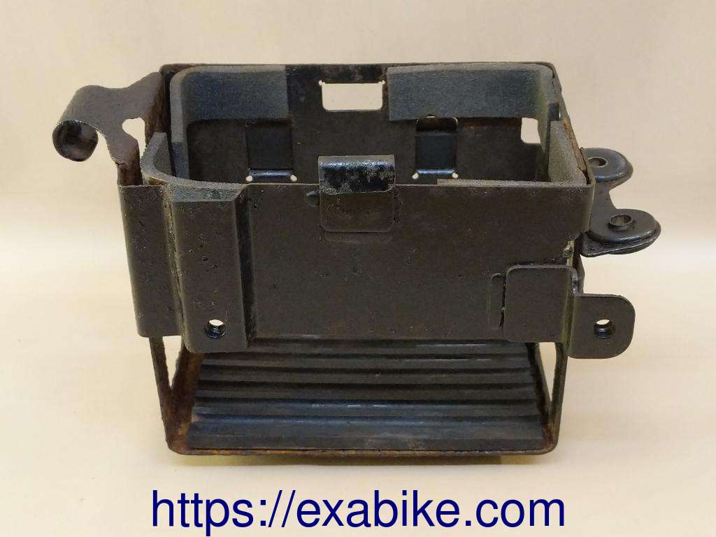 battery box SUZUKI GS1100G - photo 2