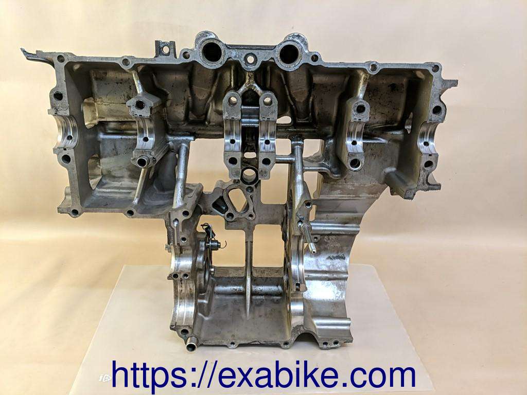 crankcase Suzuki GSXF 600 - photo 6
