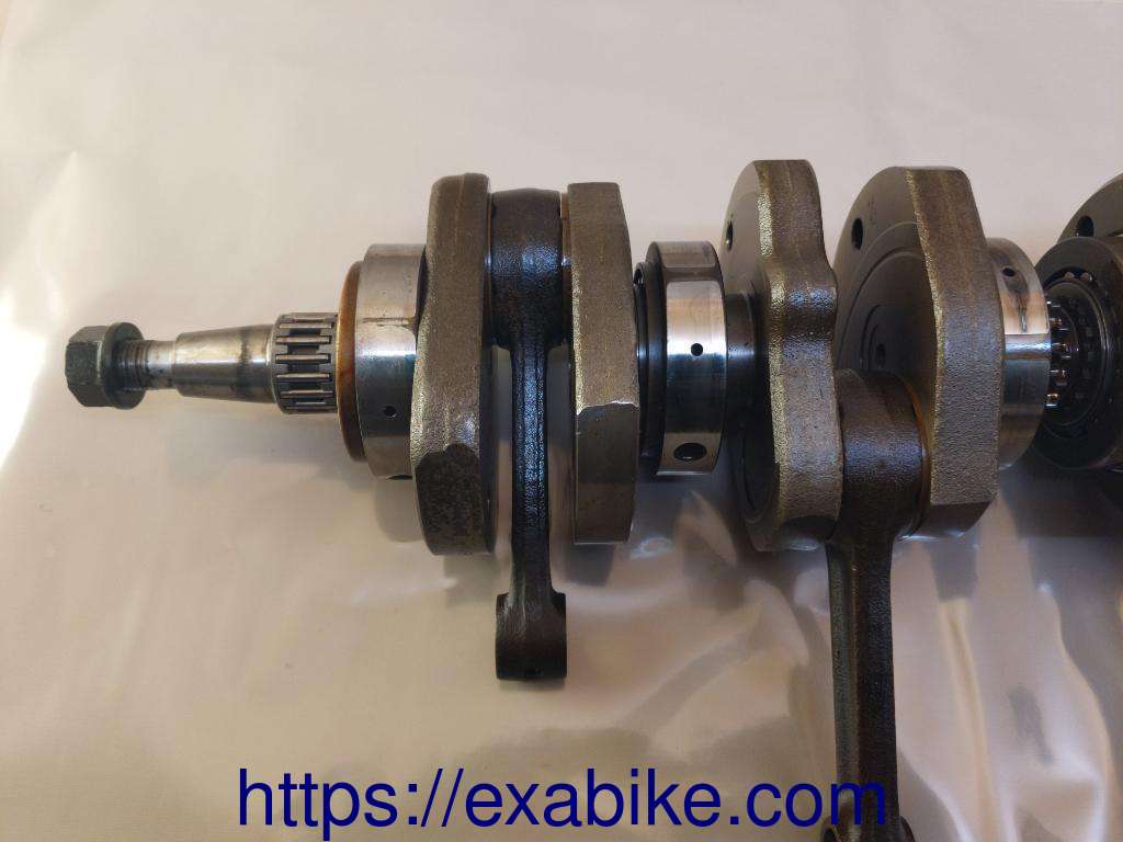 crankcase SUZUKI GS1100G - photo 2