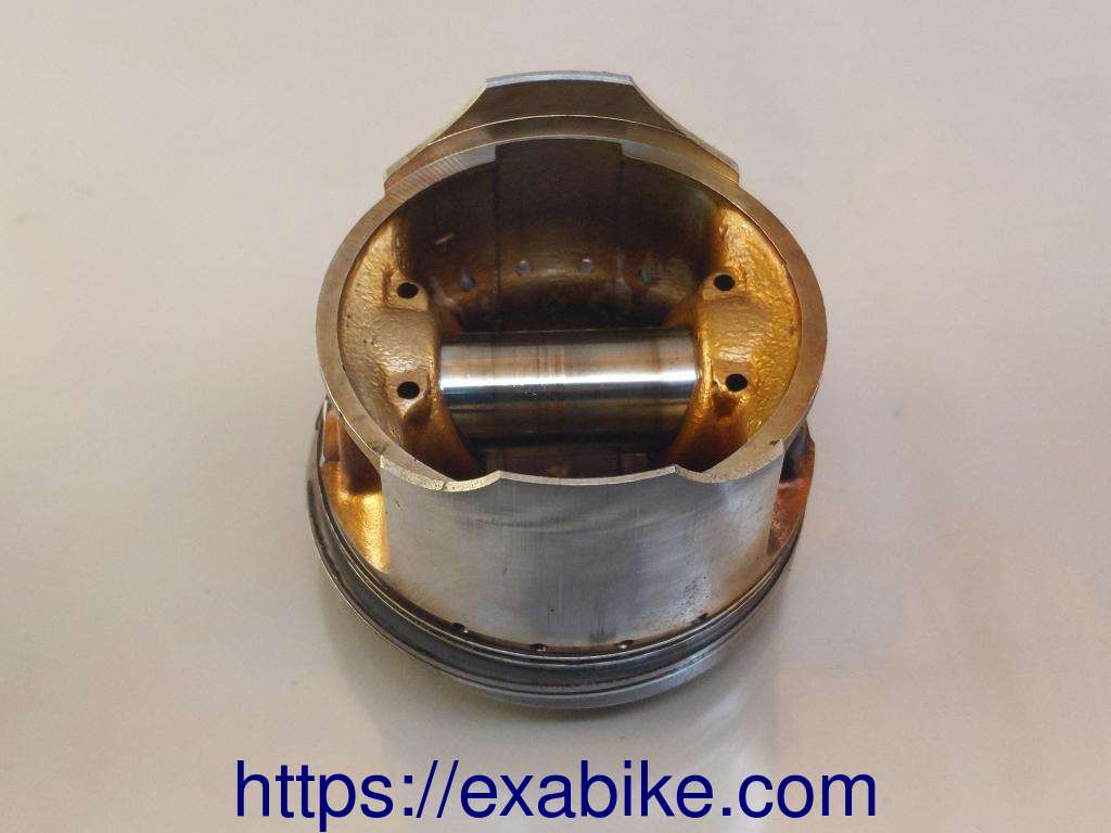 piston SUZUKI GS1100G - photo 2