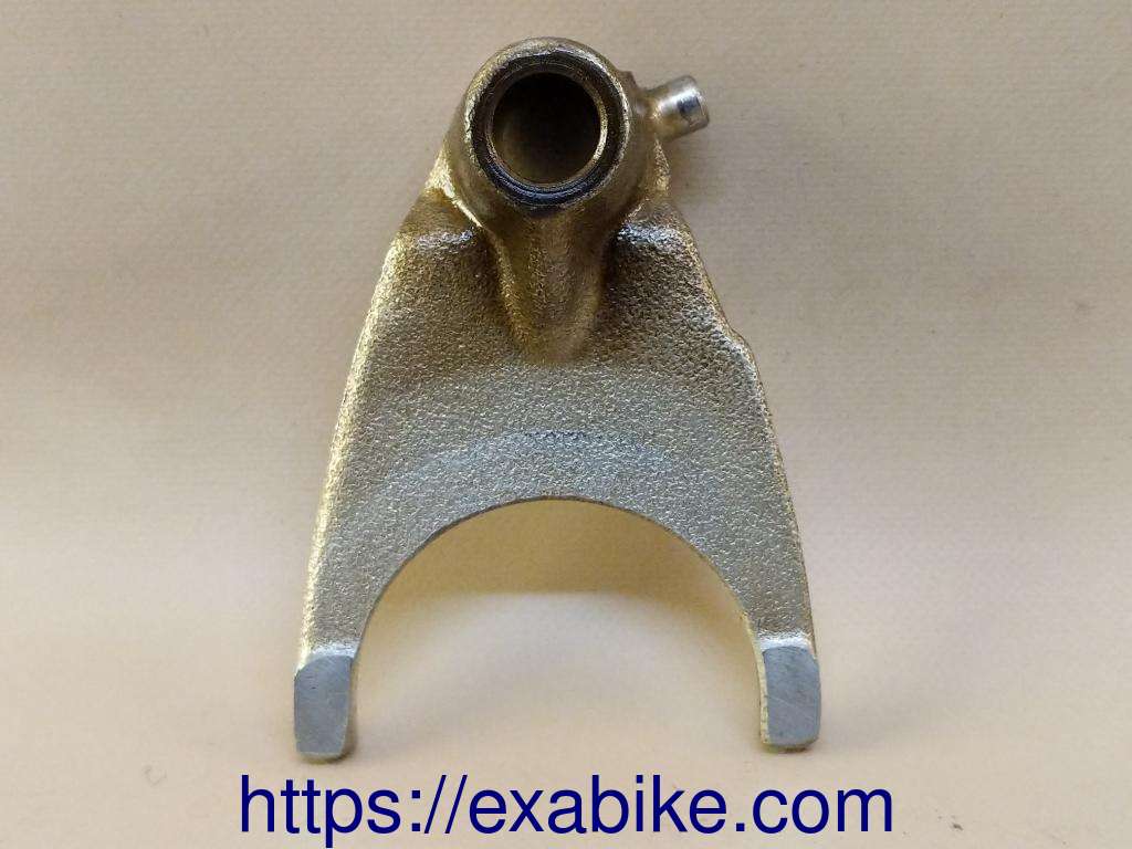 gearshift fork SUZUKI GS1100G - photo 2
