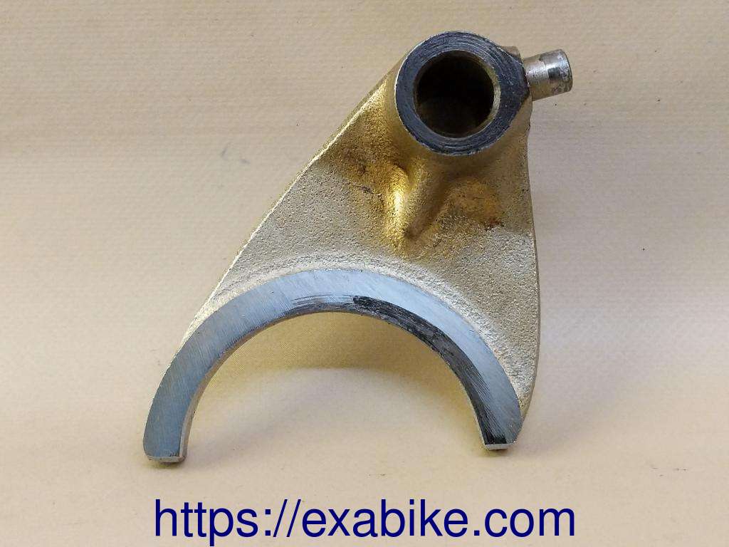 gearshift fork SUZUKI GS1100G - photo 2