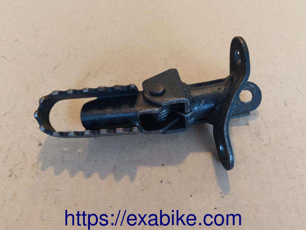 footrest, front left Suzuki TS 125 - photo 1