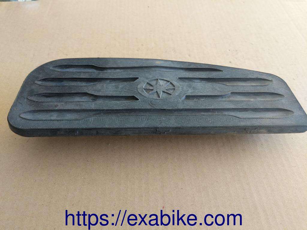 footrest cover, front right Yamaha XV1600A Wildstar - photo 1