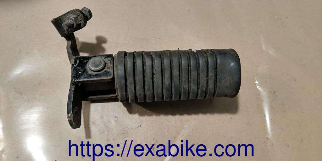 footrest, front right Honda CB 125 TD - photo 1