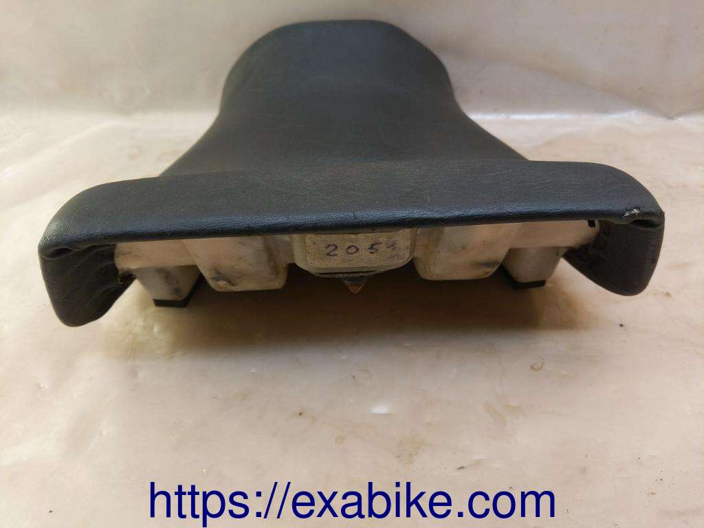 selle avant Suzuki GSXR 750 - photo 3