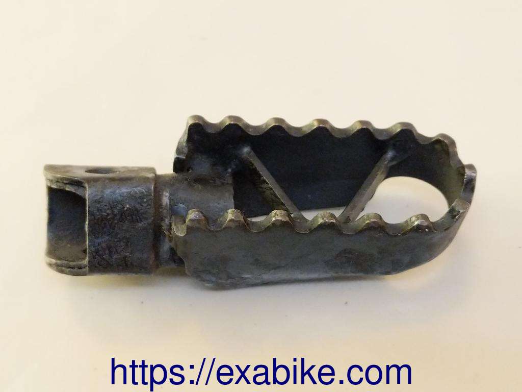 footrest, front right Yamaha DTLC 80 - photo 1