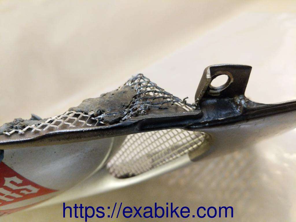 sabot de carénage droit Honda CBR 900 - photo 4