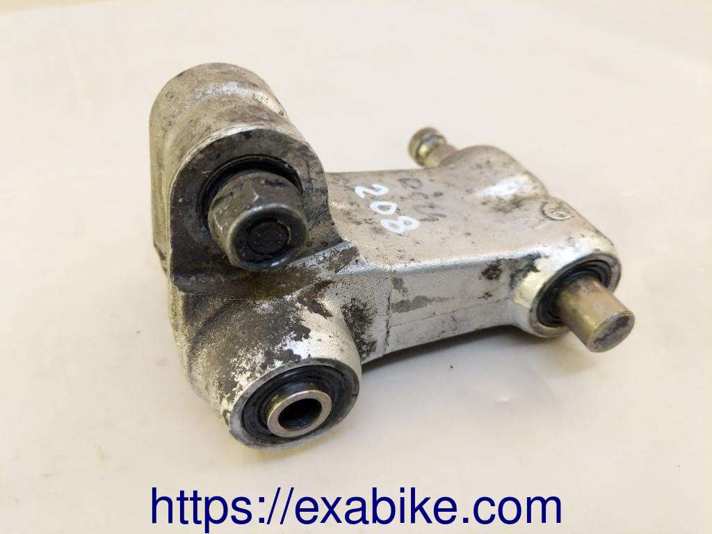 swingarm connecting Honda VFR 750 - photo 2