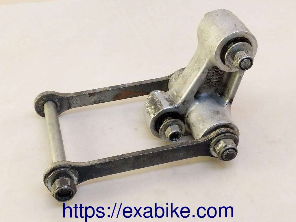 swingarm connecting Yamaha FZ 750 - photo 1