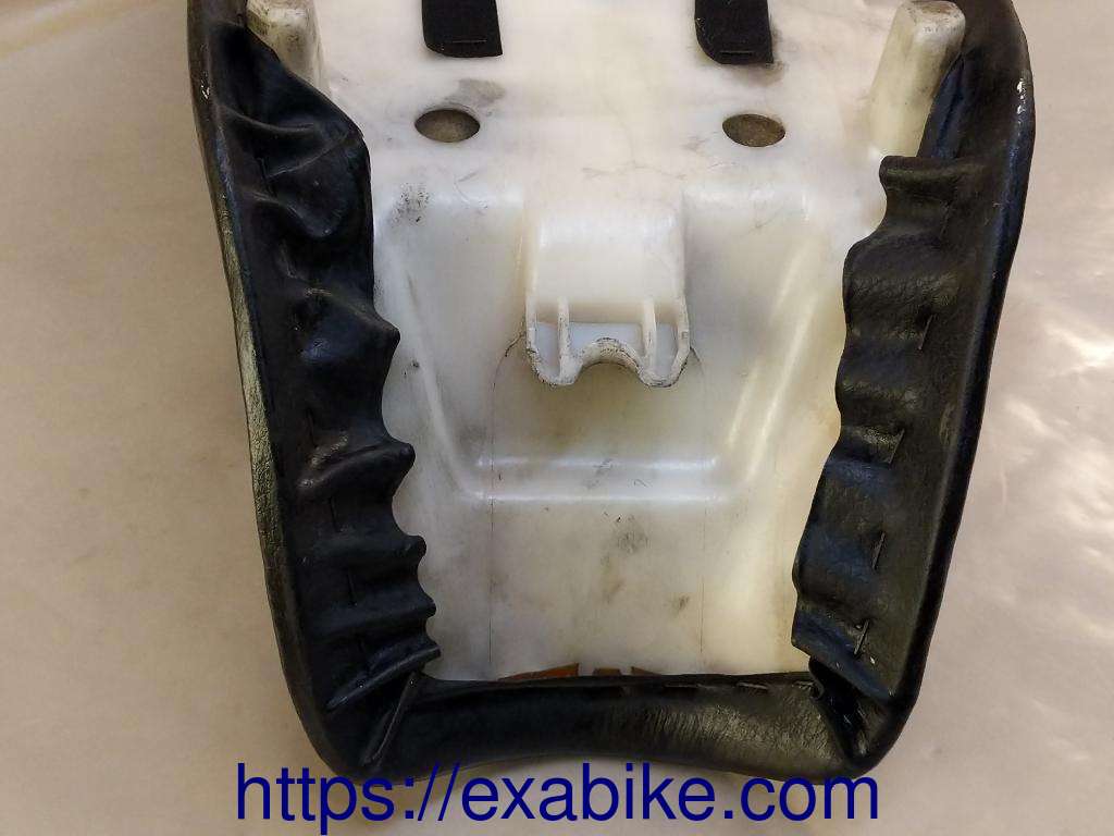 selle Kawasaki GPZ 500 - photo 5
